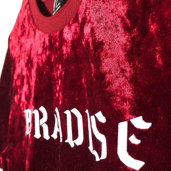 Red velvet T-Shirt - Picture 3 of 4